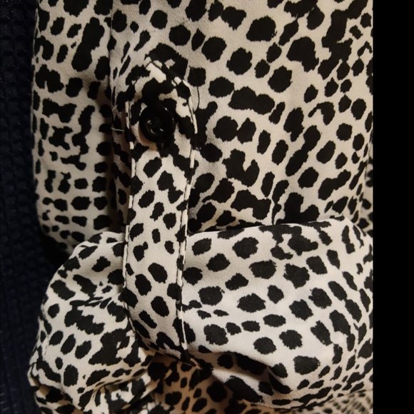 Women's Plus Size Roll Sleeve Blouse by Apt 9 - Picture 6 of 7